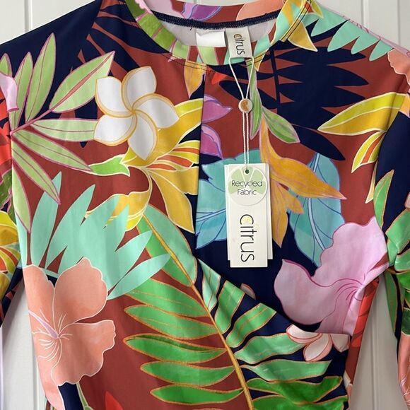 Citrus Standard Crop Rashguard Swim Top - Picture 3 of 7